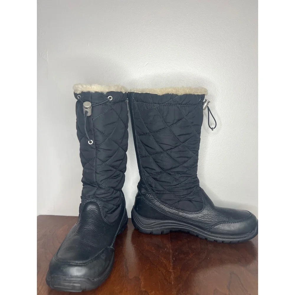 Ugg Australia 5160 Waterproof Quilted Winter Boots Black Women's Size 8 Vibram